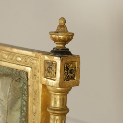 Divano dorato-particolare