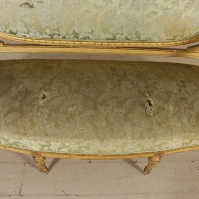 Divano dorato-particolare