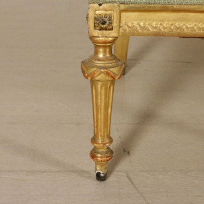 Divano dorato-particolare