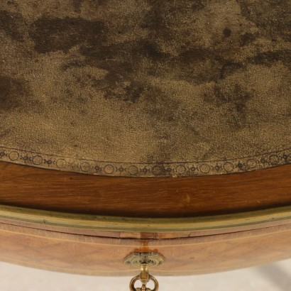 antiquariato, scrittoio, antiquariato scrittoi, scrittoio antico, scrittoio antico italiano, scrittoio di antiquariato, scrittoio 900, scrittoio del 900