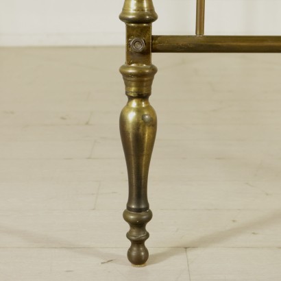 Coppia di letti in ottone-particolare