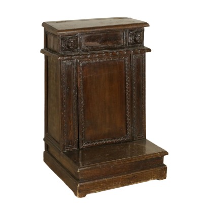 Betstuhl in Nussbaum