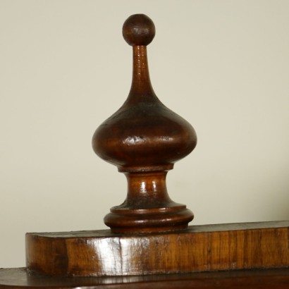 Letto matrimoniale-particolare