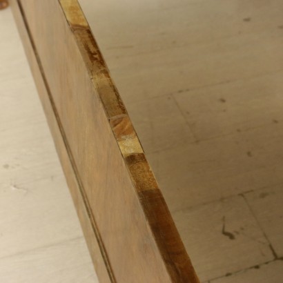 Letto matrimoniale-particolare