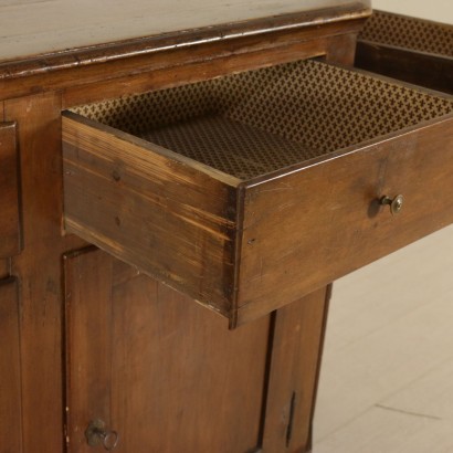 Credenza Scantonata - particolare