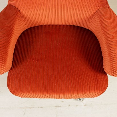 modernariato, modernariato di design, poltrona, poltrona modernariato, poltrona di modernariato, poltrona italiana, poltrona vintage, poltrona anni '60, poltrona design anni 60, poltrona formanova