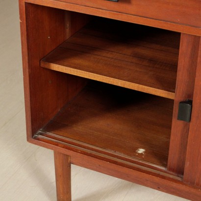 modernariato, modernariato di design, credenza, credenza modernariato, credenza di modernariato, credenza italiana, credenza vintage, credenza anni '60, credenza design anni 60