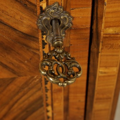 Coppia di Comodini Neoclassici-particolare