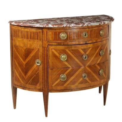 Pecho De Cajones En El Neoclásico