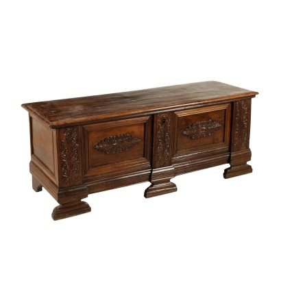 Cassapanca Intagliata