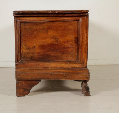 Cassapanca Intagliata