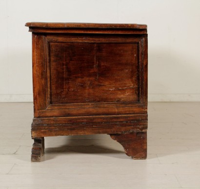 Cassapanca Intagliata