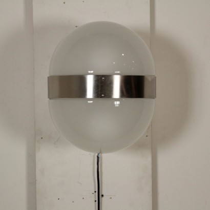 modernariato, modernariato di design, lampada da parete, lampada da parete modernariato, lampada da parete di modernariato, lampada da parete italiana, lampada da parete vintage, lampada da parete anni '60, lampada da parete design anni 60, lampada sergio mazza, lampada artemide, lampada clio, clio artemide