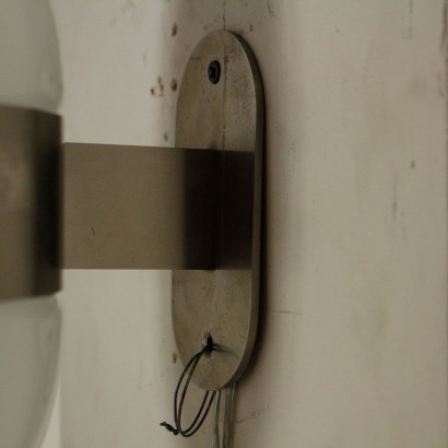 modernariato, modernariato di design, lampada da parete, lampada da parete modernariato, lampada da parete di modernariato, lampada da parete italiana, lampada da parete vintage, lampada da parete anni '60, lampada da parete design anni 60, lampada sergio mazza, lampada artemide, lampada clio, clio artemide