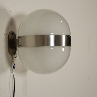 modernariato, modernariato di design, lampada da parete, lampada da parete modernariato, lampada da parete di modernariato, lampada da parete italiana, lampada da parete vintage, lampada da parete anni '60, lampada da parete design anni 60, lampada sergio mazza, lampada artemide, lampada clio, clio artemide