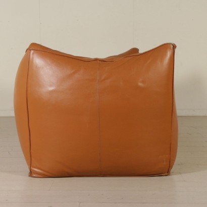 Sofá Mario Bellini, mario bellini, muñecas bellini, muñecas mario bellini, producción b & b italia, b & b italia, bellini para b & b italia