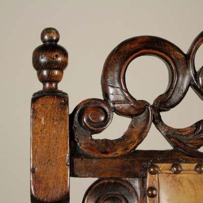 Trône Sculpté de détails