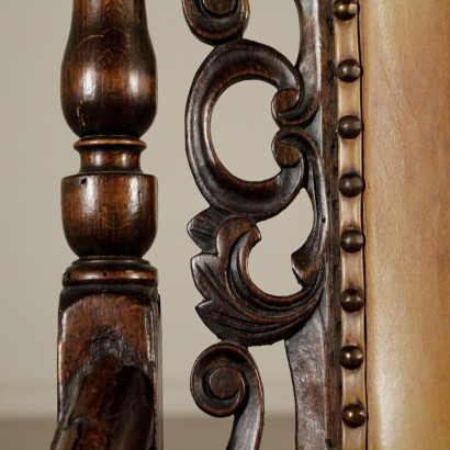 Trône Sculpté de détails