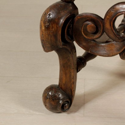 Trône Sculpté de détails