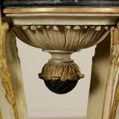 Guéridon Estilo en particular