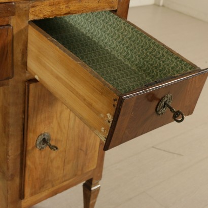 Scrivania Direttorio-particolare