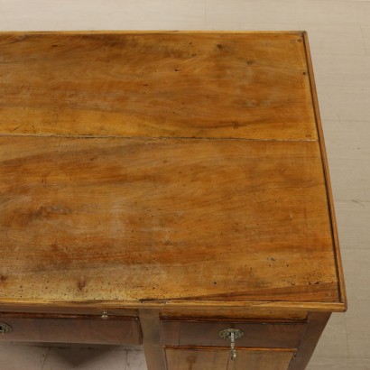 Scrivania Direttorio-particolare