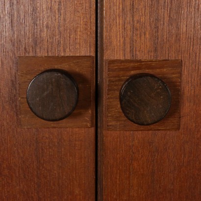 modern antique, modern design, wardrobe, modern wardrobe, modern wardrobe, Italian wardrobe, vintage wardrobe, 60's wardrobe, 60's design wardrobe. cabinet, wardrobe with two hinged doors.