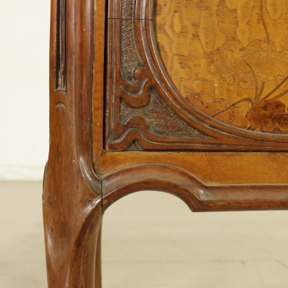 Coppia di Comodini Liberty-particolare