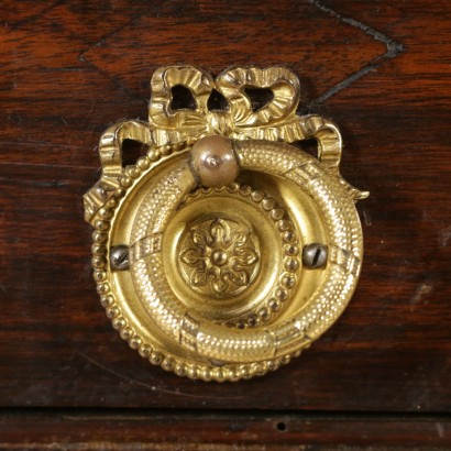 Coffee table-Restoration-detail
