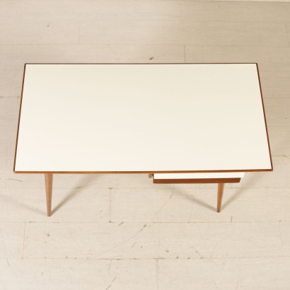 modernariato, modernariato di design, scrivania, scrivania modernariato, scrivania di modernariato, scrivania italiana, scrivania vintage, scrivania anni '60, scrivania design anni 50