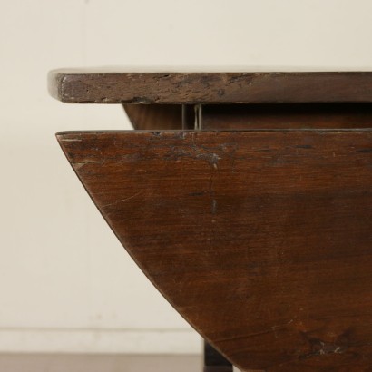 antique, table, antique table, antique table, antique Italian table, antique table, neoclassical table, table of the 900, table with hinges, cup table, cup table with hinges.