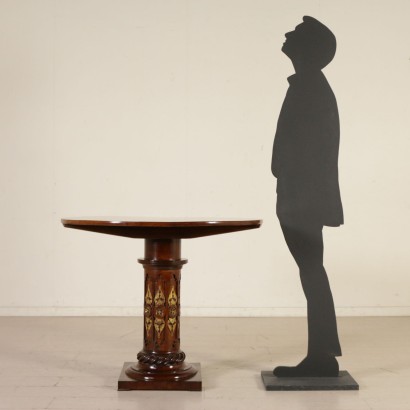 Table Sailing-Gothic