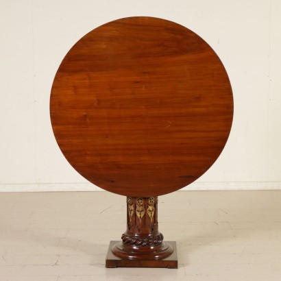The table to the Glider-Gothic-particular