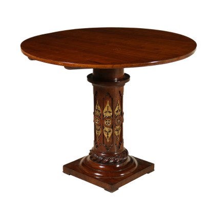 Table Sailing-Gothic