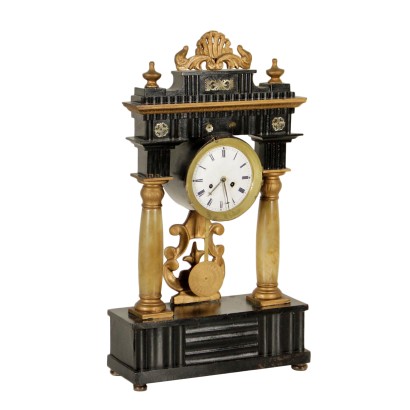 Pendule Bois ébonisé doré Albâtre Nacre Métal émaillé XIXeme siècle