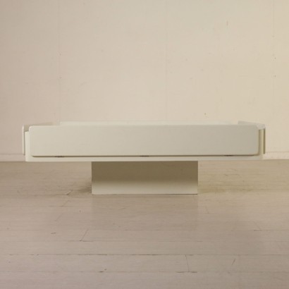 antigüedades modernas, antigüedades de diseño moderno, mesa, mesa de antigüedades modernas, mesa de antigüedades modernas, mesa italiana, mesa vintage, mesa de los 60, mesa de diseño de los 60, mesa de café de los 60.