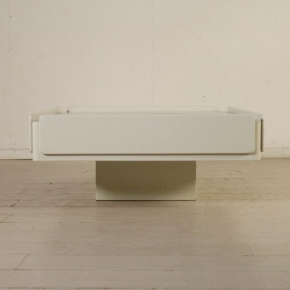 antigüedades modernas, antigüedades de diseño moderno, mesa, mesa de antigüedades modernas, mesa de antigüedades modernas, mesa italiana, mesa vintage, mesa de los 60, mesa de diseño de los 60, mesa de café de los 60.