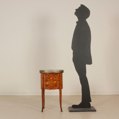 antigüedades, mesita de noche, mesita de noche antigua, mesita de noche antigua, mesita de noche italiana antigua, mesita de noche antigua, mesita de noche neoclásica, mesitas de noche del siglo XX, mesita de noche.