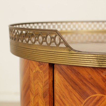 antigüedades, mesita de noche, mesita de noche antigua, mesita de noche antigua, mesita de noche italiana antigua, mesita de noche antigua, mesita de noche neoclásica, mesitas de noche del siglo XX, mesita de noche.