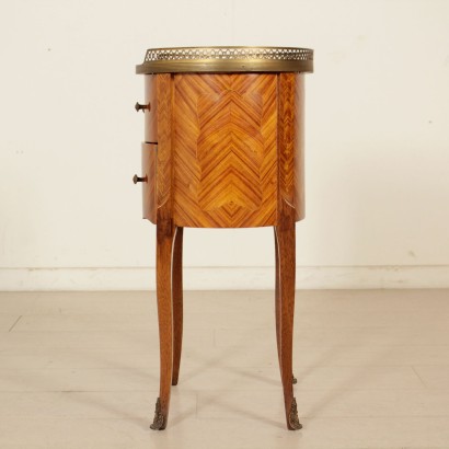 antigüedades, mesita de noche, mesita de noche antigua, mesita de noche antigua, mesita de noche italiana antigua, mesita de noche antigua, mesita de noche neoclásica, mesitas de noche del siglo XX, mesita de noche.