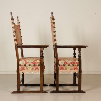 Par de Sillas Talladas