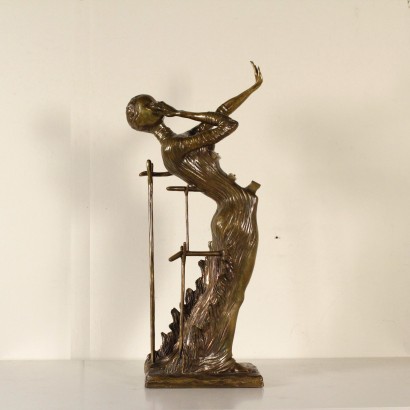 Sculpture of Salvador Dali