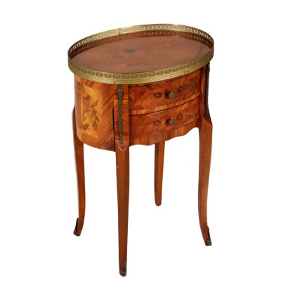 En la mesilla de noche desde el Centro de la