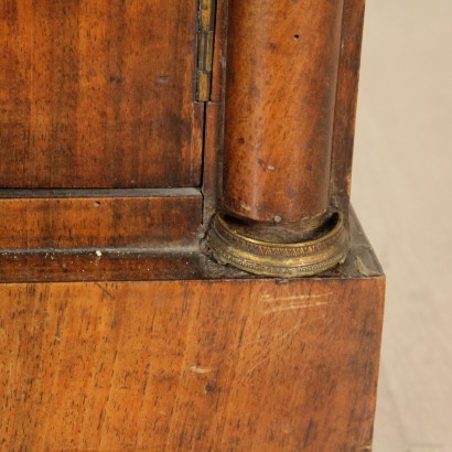 Coppia di Comodini Impero-particolare