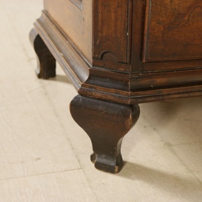 Una cajonera con Tres Cajones especiales