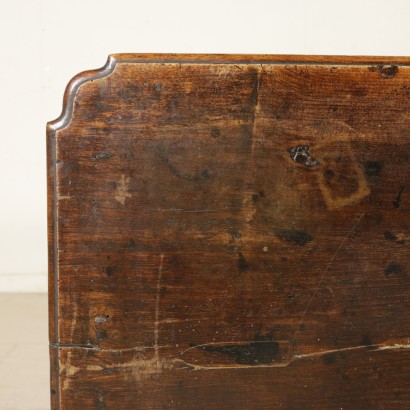 Una cajonera con Tres Cajones