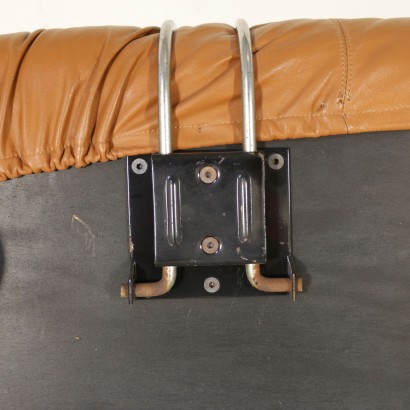 modernariato, modernariato di design, divano, divano modernariato, divano di modernariato, divano italiano, divano vintage, divano anni 70, divano design anni 70, divano Soriana, divano produzione Cassina.