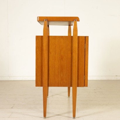 antigüedades modernas, antigüedades de diseño moderno, aparador, aparador de antigüedades modernas, aparador de antigüedades modernas, aparador italiano, aparador vintage, aparador de los años 50, aparador de diseño de los años 50, muebles de los años 50.