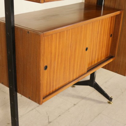 moderne Antiquitäten, modernes Design Antiquitäten, Bücherregal, modernes antikes Bücherregal, modernes antikes Bücherregal, italienisches Bücherregal, Vintage Bücherregal, 1950er-60er Bücherregal, 50er-60er Design Bücherregal, Bücherregal mit verstellbaren Positionselementen.