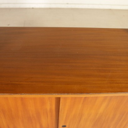 moderne Antiquitäten, modernes Design Antiquitäten, Bücherregal, modernes antikes Bücherregal, modernes antikes Bücherregal, italienisches Bücherregal, Vintage Bücherregal, 1950er-60er Bücherregal, 50er-60er Design Bücherregal, Bücherregal mit verstellbaren Positionselementen.